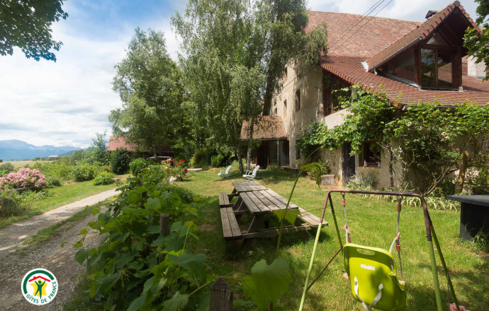 découvrez les meilleures régions pour des gîtes de qualité en france. profitez de paysages époustouflants, d'une gastronomie savoureuse et d'activités variées pour des vacances inoubliables.